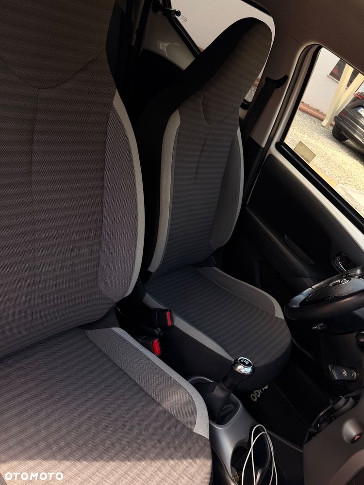 Toyota Aygo 1.0 VVT-i Color Edition - 14