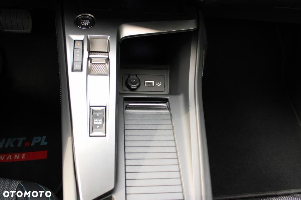 Peugeot 308 - 13