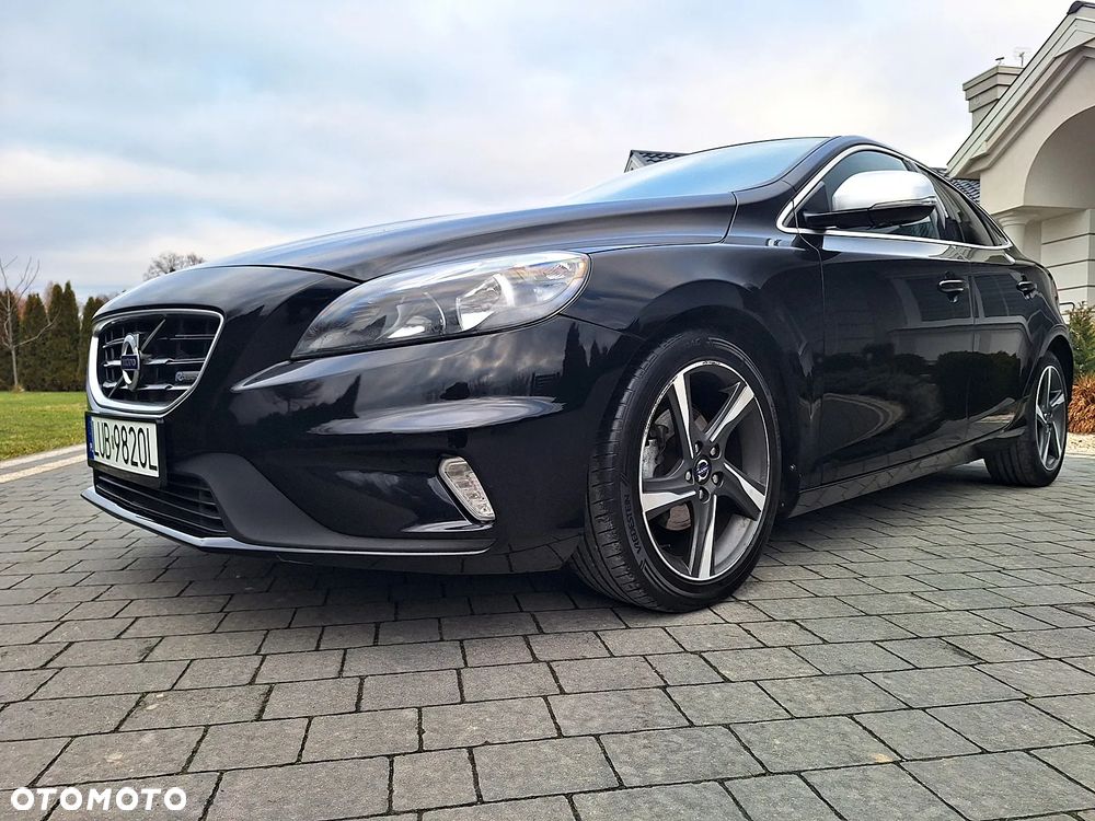 Volvo V40 D2 R Design - 15