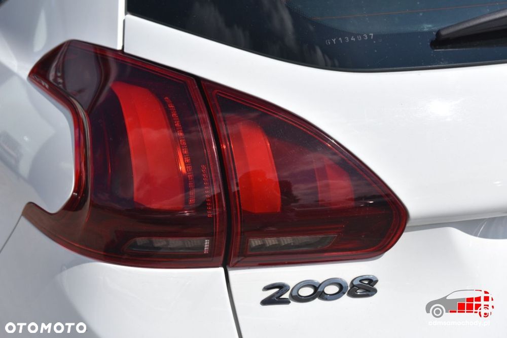 Peugeot 2008 - 13