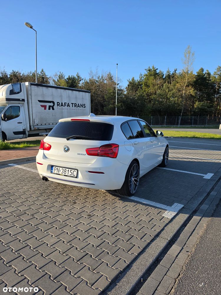 BMW Seria 1 120d Sport Line - 6