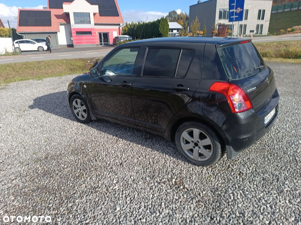 Suzuki Swift - 5