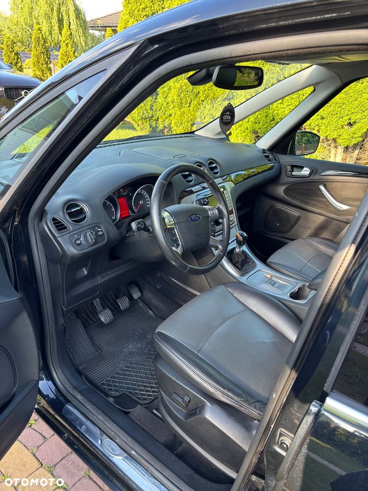 Ford Galaxy 2.0 TDCi Ghia - 13