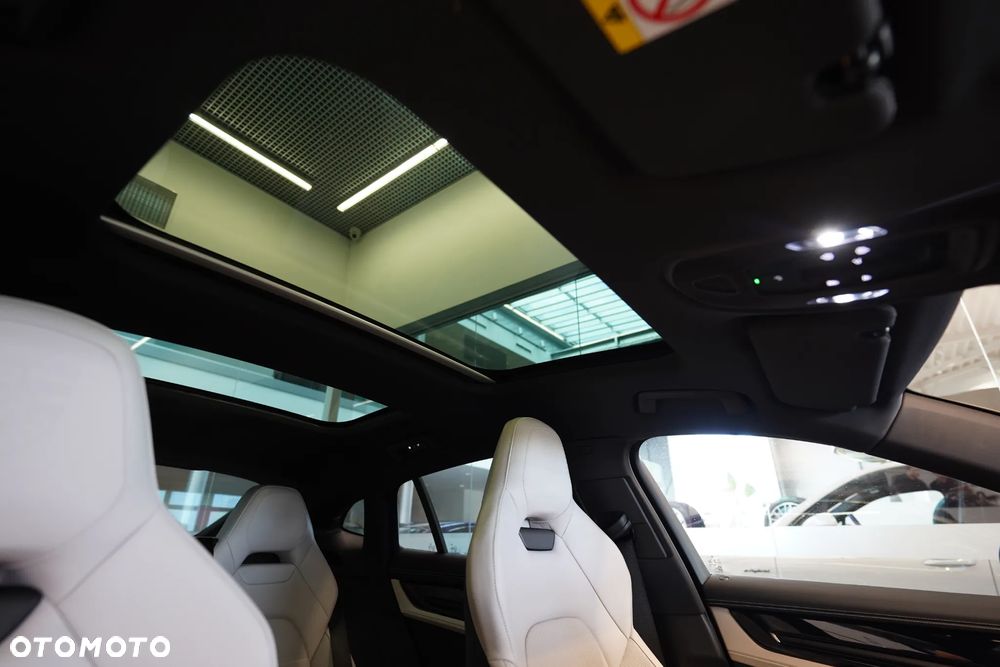 Porsche Panamera - 28