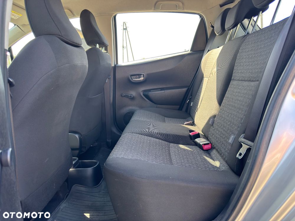 Toyota Yaris 1.4 D-4D Premium - 25