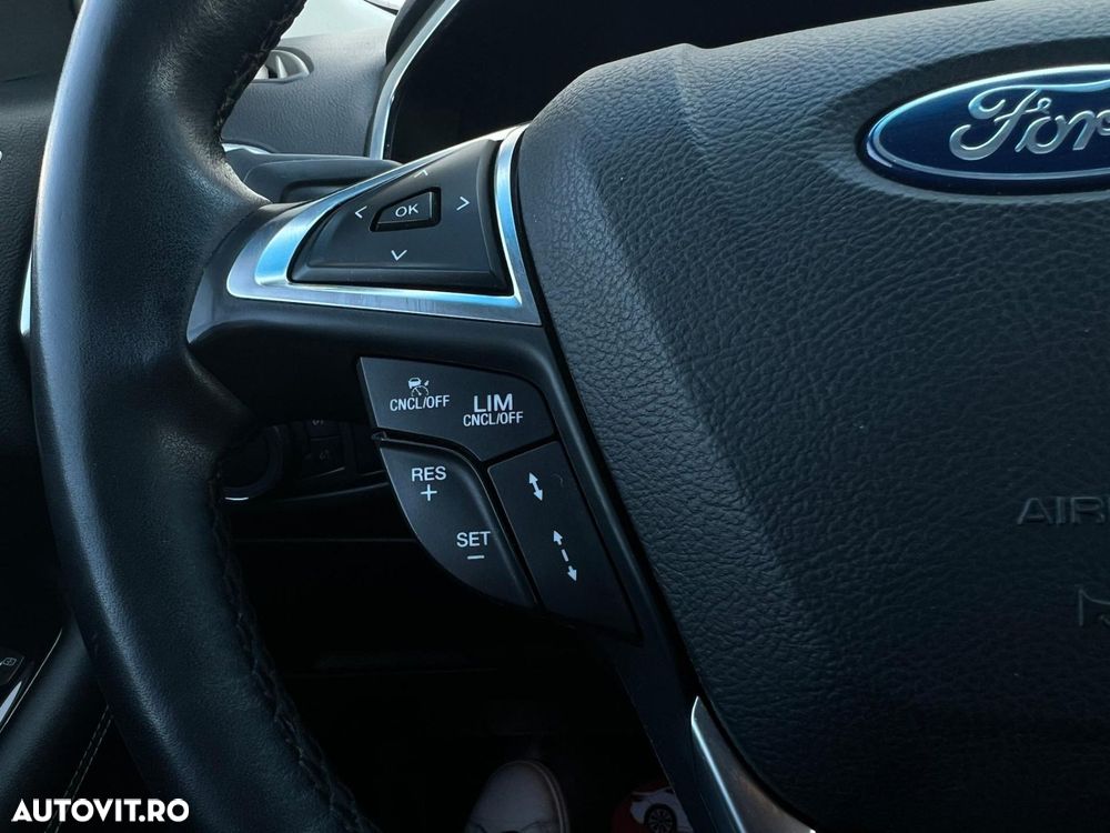 Ford Edge - 25