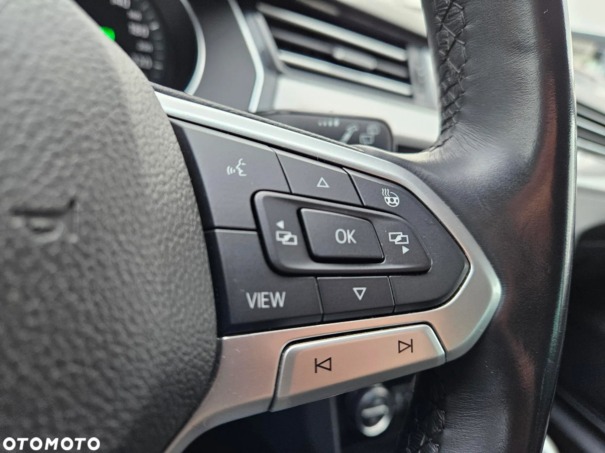Volkswagen Passat 2.0 TDI Business DSG - 22