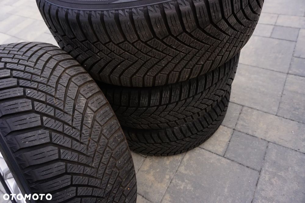 BMW Seria 3 - 38