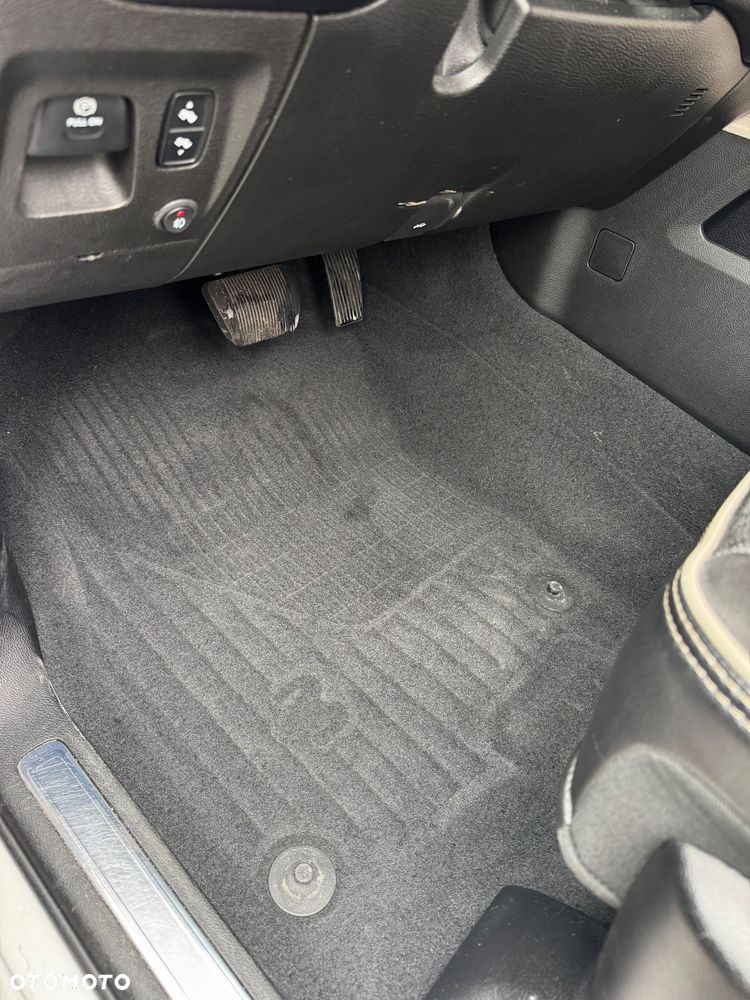 RAM 1500 Crew Cab Shortbed Laramie - 17