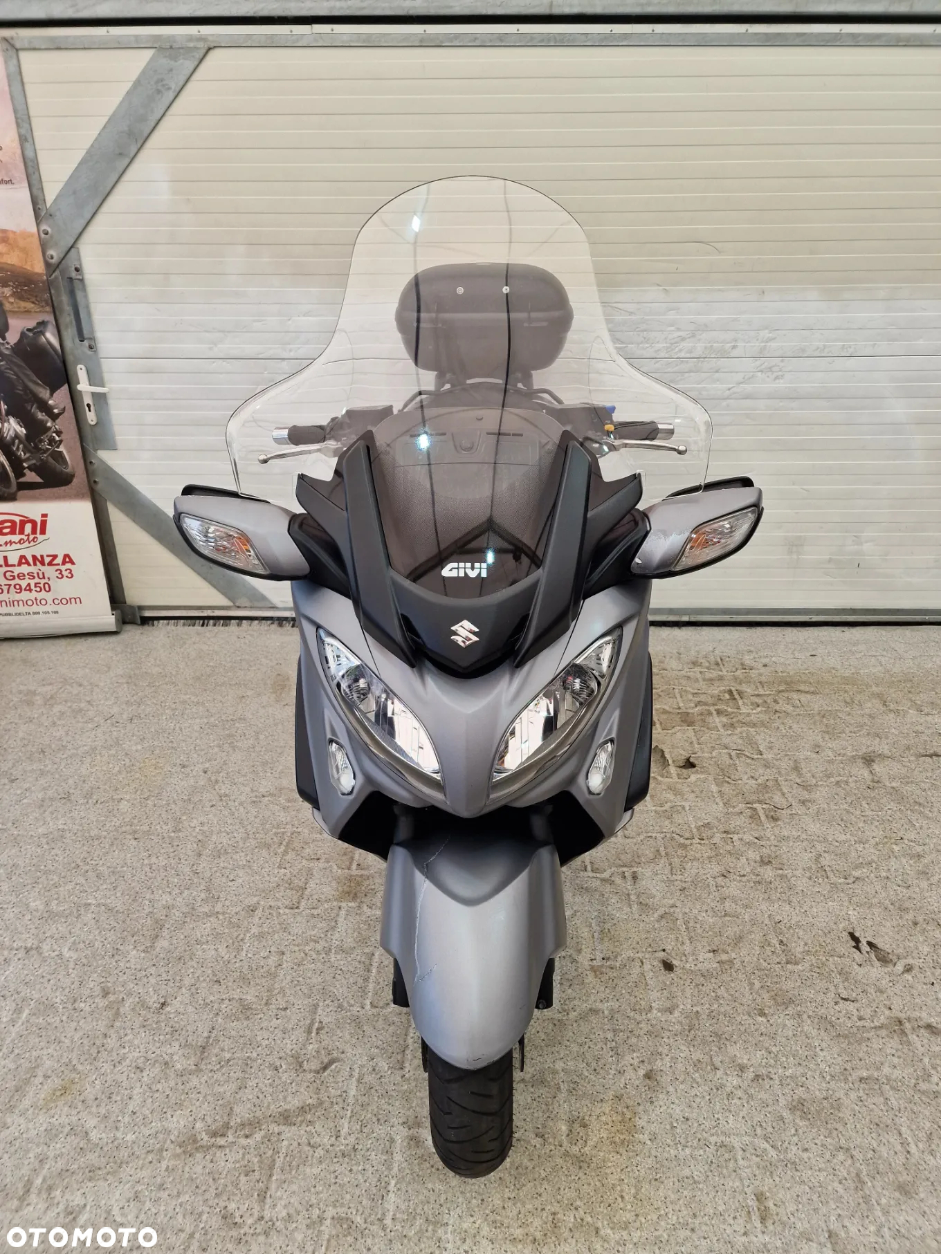 Suzuki Burgman - 15