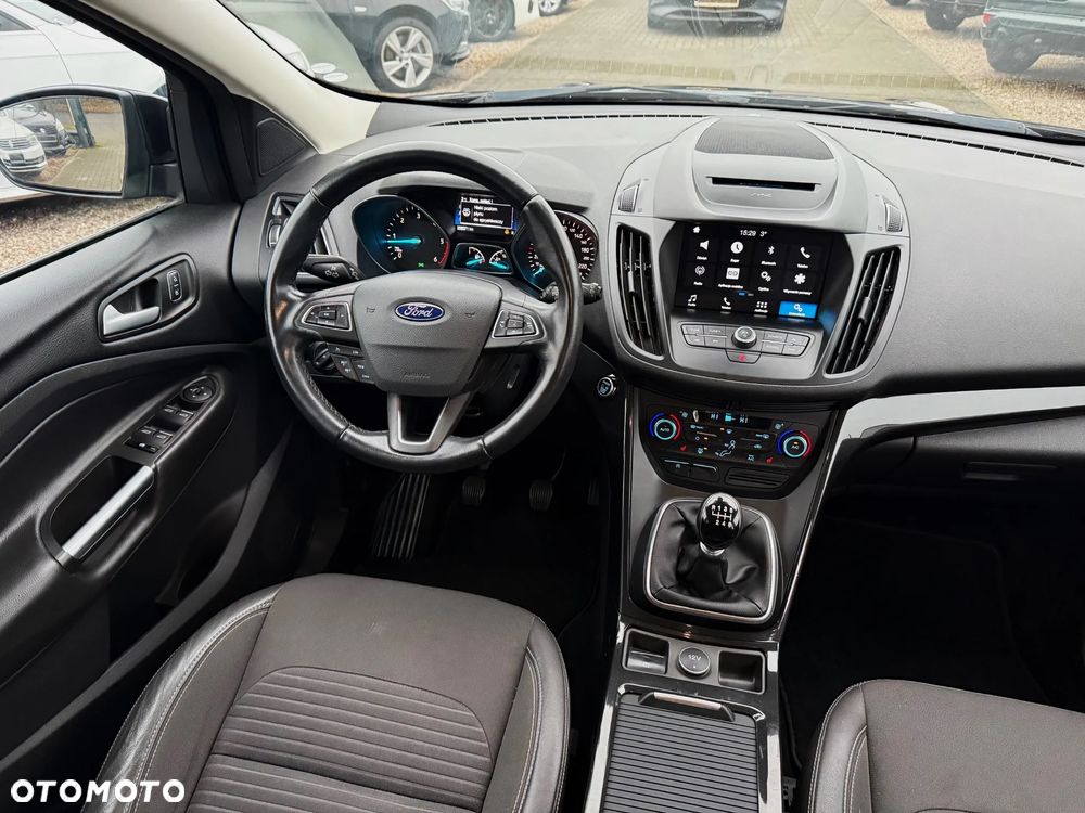 Ford Kuga 2.0 TDCi 4x2 Titanium - 12