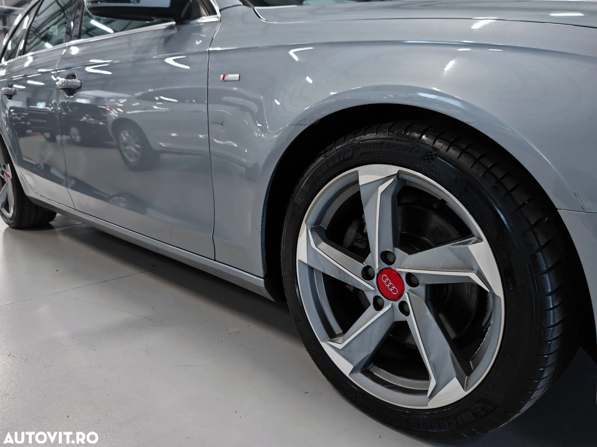 Audi A4 Avant 2.0 TDI DPF multitronic S line Sportpaket - 26