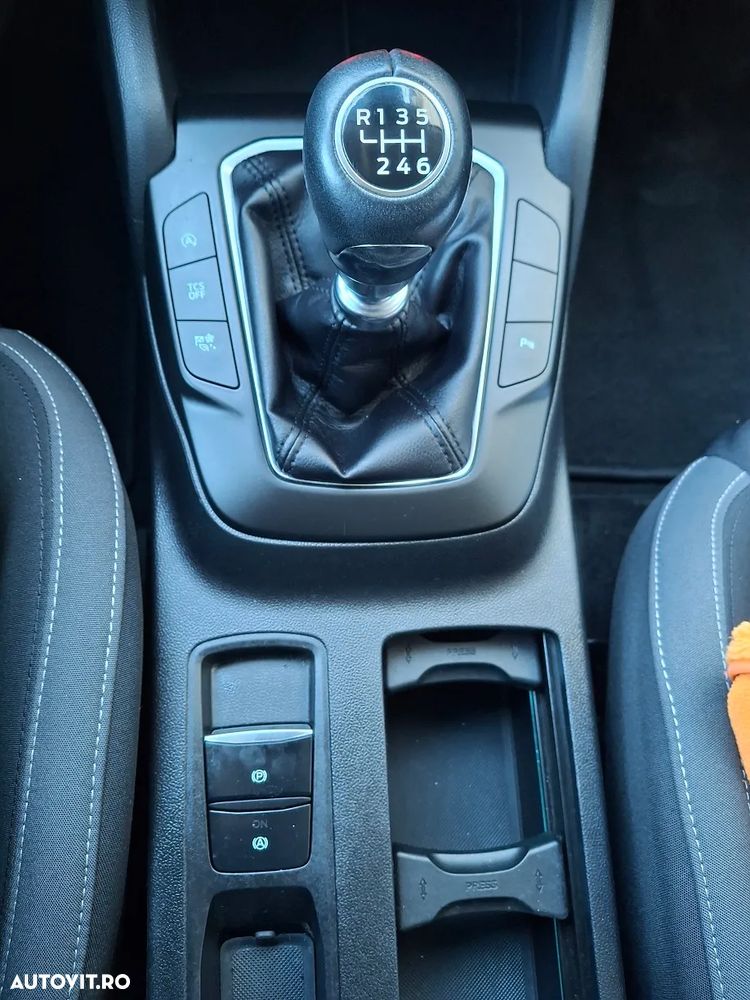 Ford Focus 1.5 EcoBlue Connected - 21