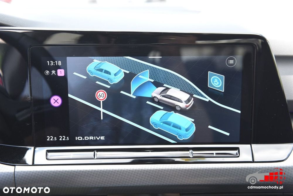 Volkswagen Golf - 28