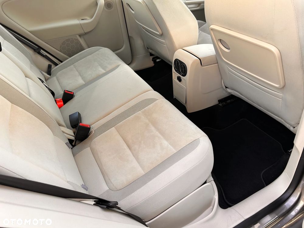 Volkswagen Golf Plus - 21