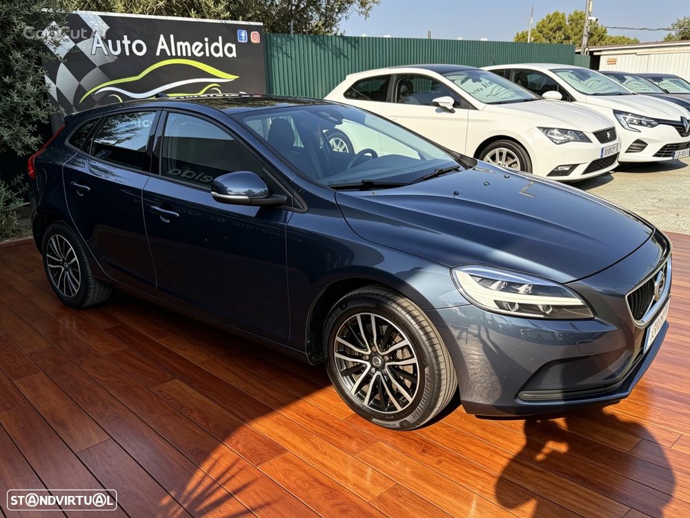 Volvo V40 2.0 D3 Momentum - 13