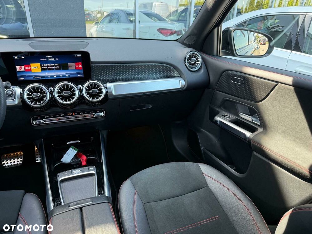 Mercedes-Benz GLB 200 d 4-Matic AMG Line 8G-DCT - 10