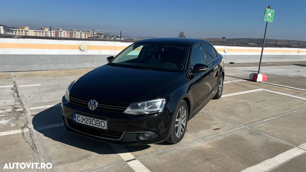 Volkswagen Jetta 1.6 TDI CR DPF DSG Comfortline - 1
