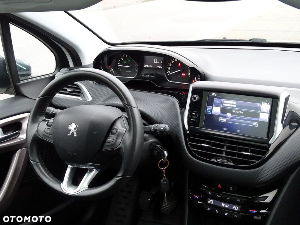 Peugeot 2008 - 17