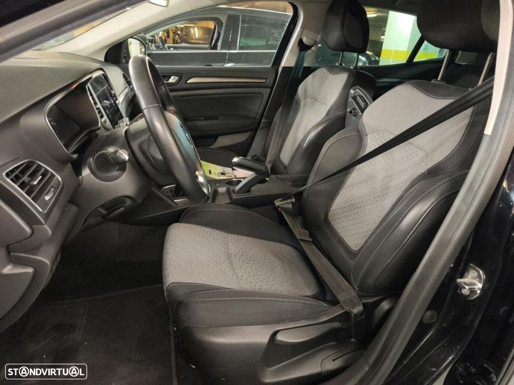 Renault Mégane 1.5 Blue dCi Limited - 7