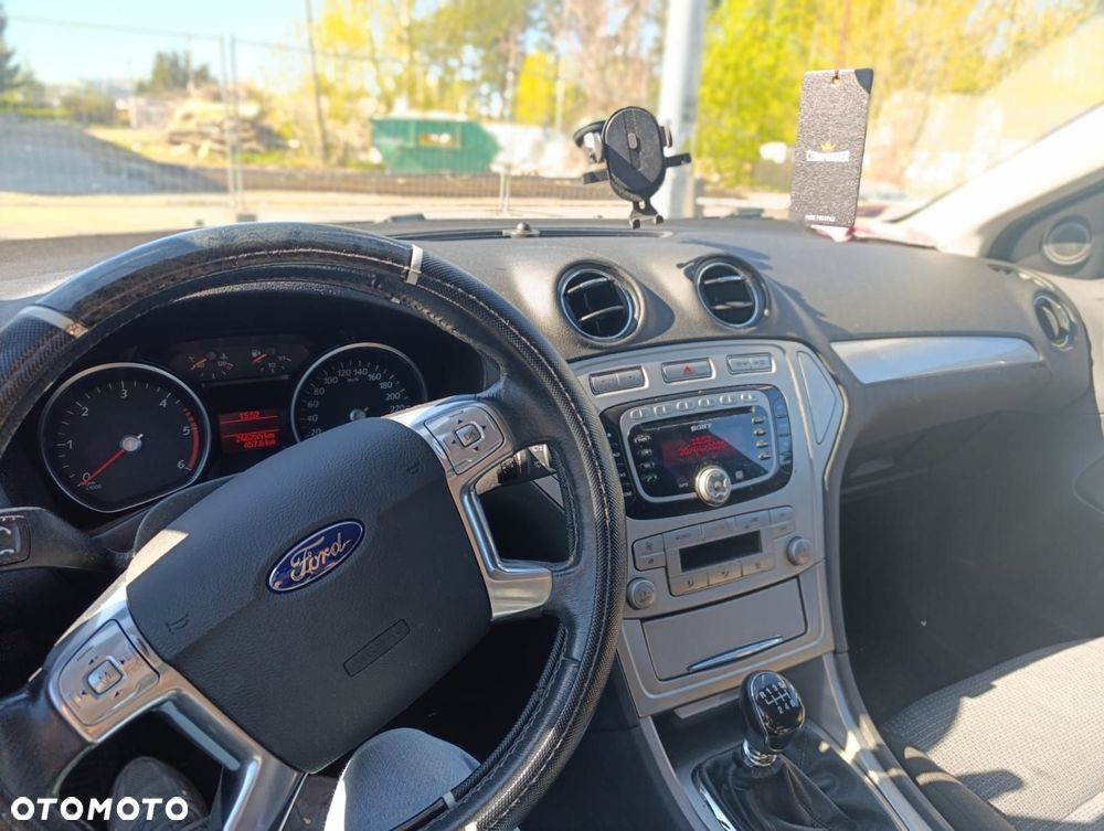 Ford Mondeo - 2