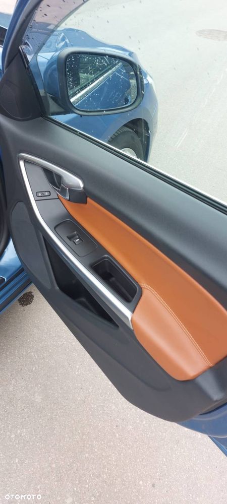 Volvo V60 - 19