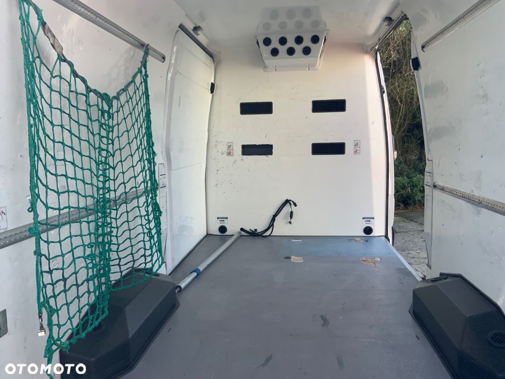 Volkswagen Crafter 35 - 8