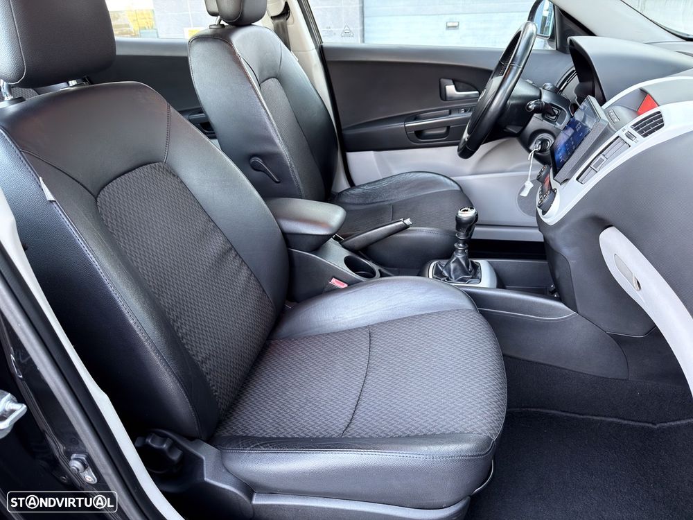 Kia Ceed 1.6 CRDi EX - 14