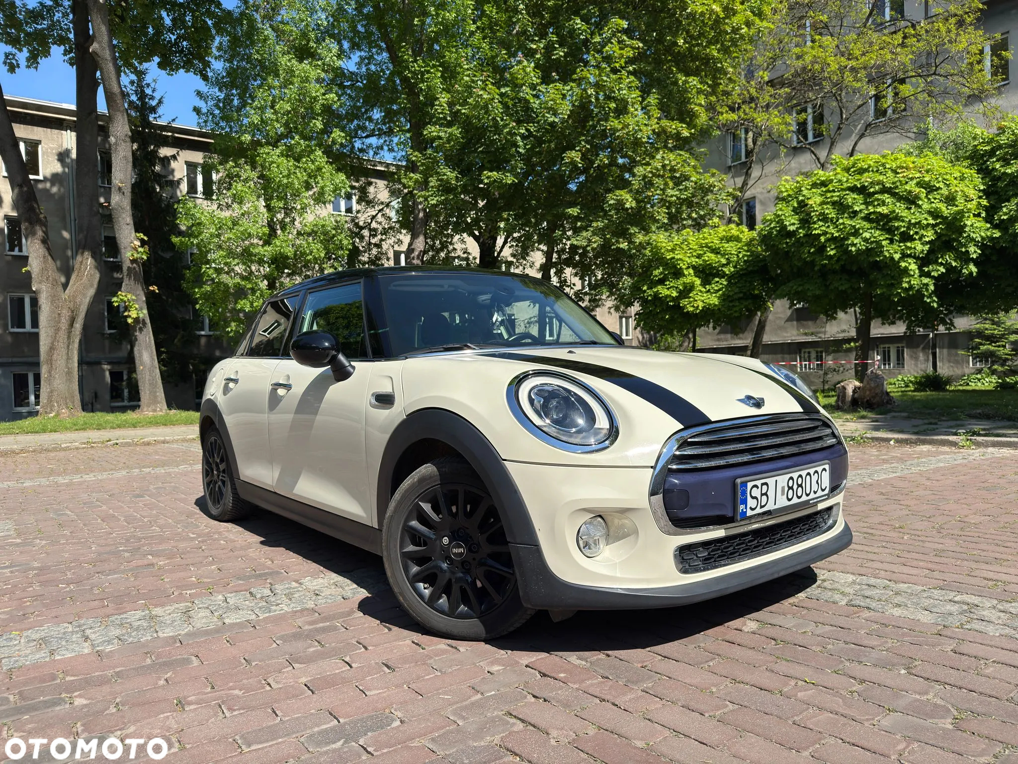 MINI Cooper Standard - 2