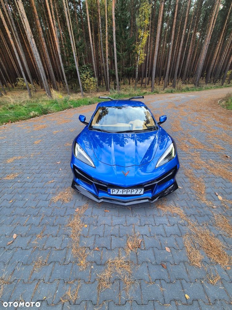 Chevrolet Corvette - 10