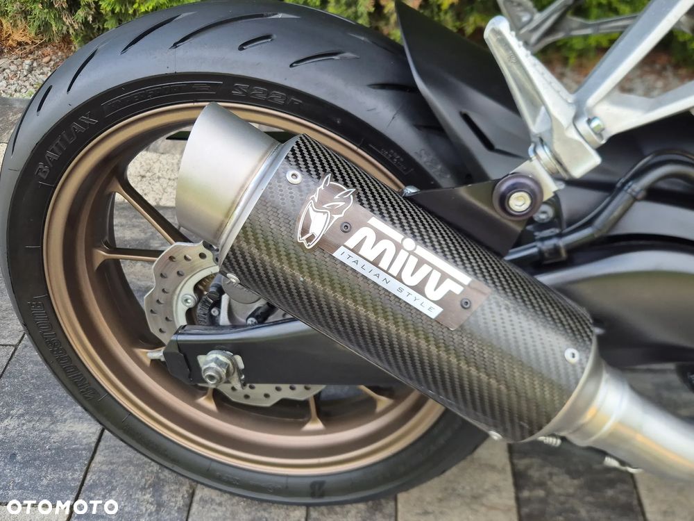 Honda CB - 11