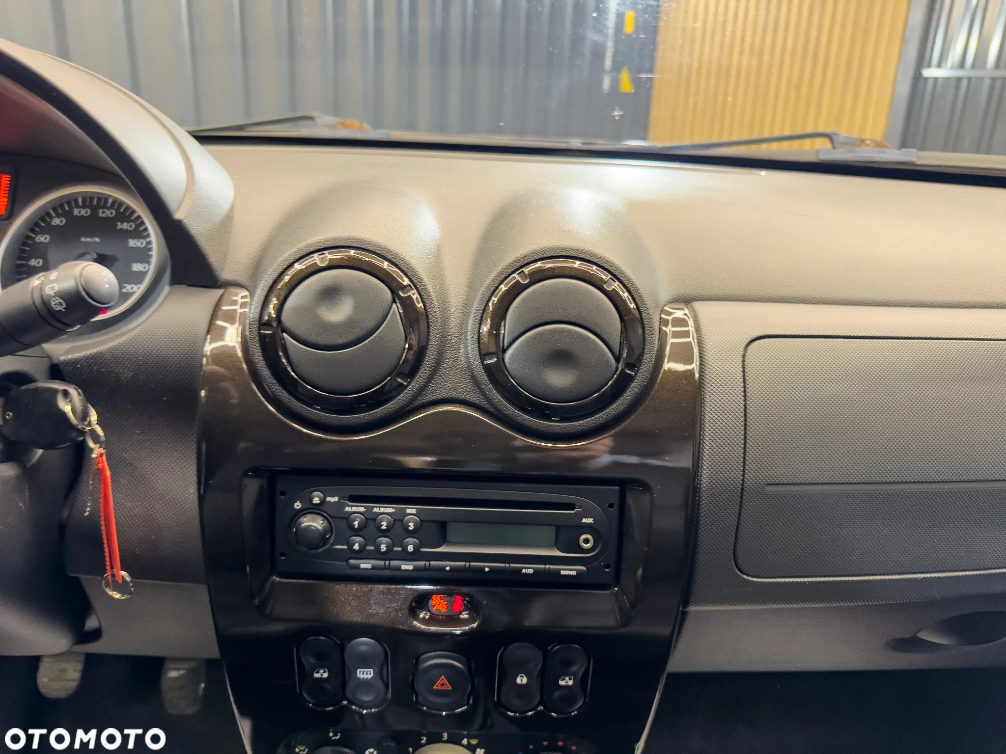 Dacia Duster 1.5 dCi Laureate - 17