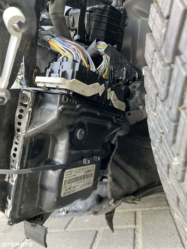 Ford Focus 1.0 EcoBoost mHEV Connected - 31