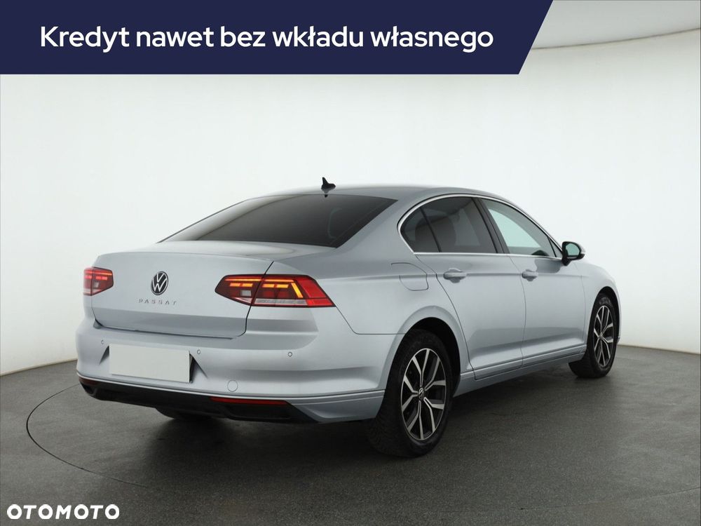 Volkswagen Passat - 7