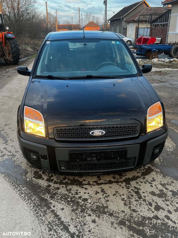 Ford Fusion 1.25 Black Magic - 1