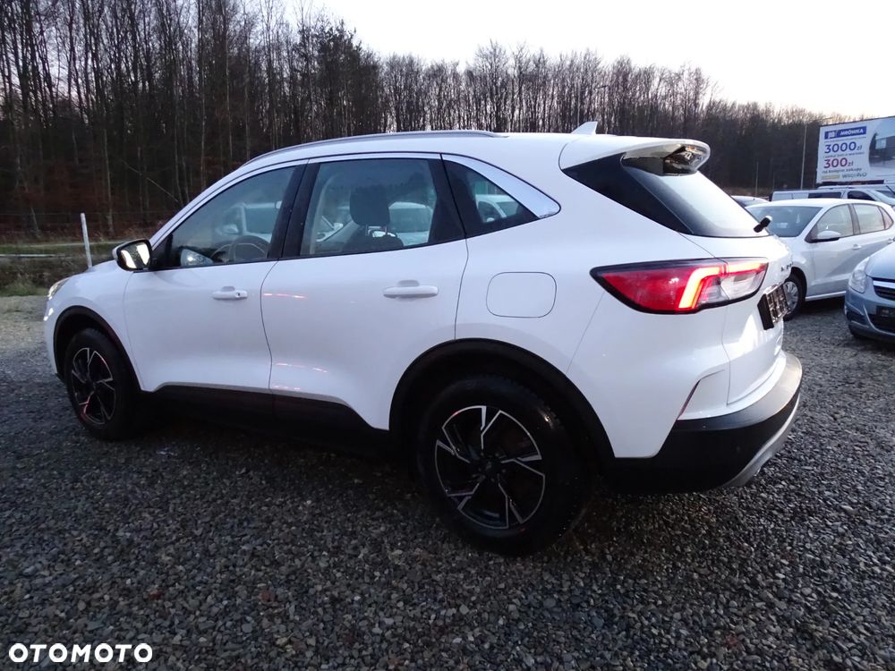 Ford Kuga 1.5 EcoBoost FWD Edition ASS MMT6 - 8