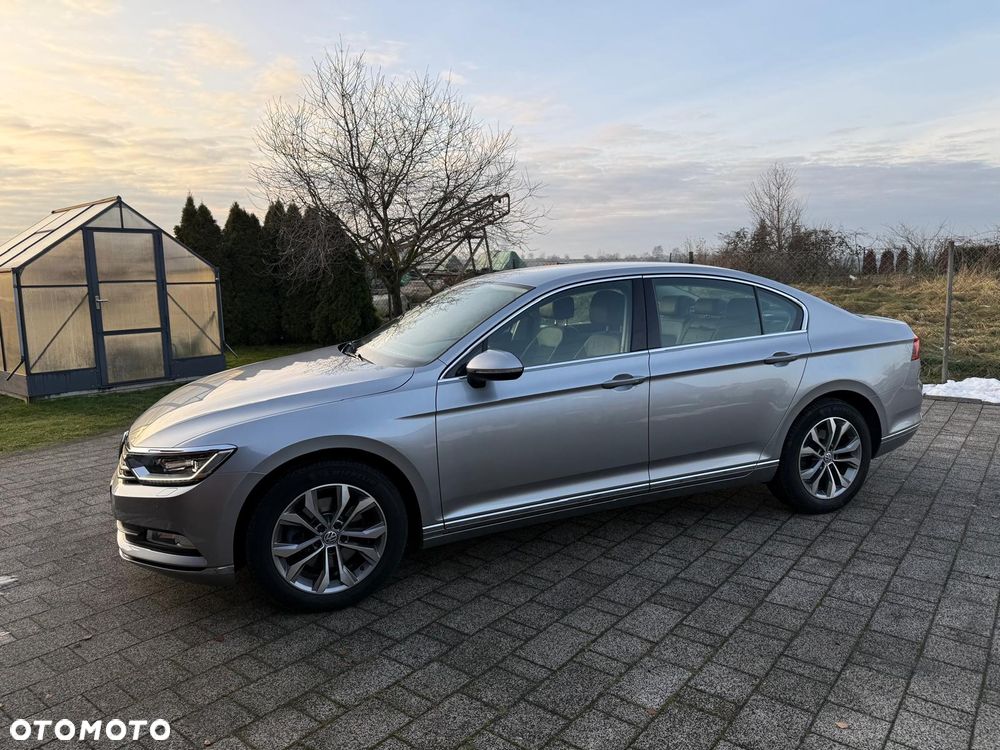 Volkswagen Passat 1.8 TSI BMT Highline - 2