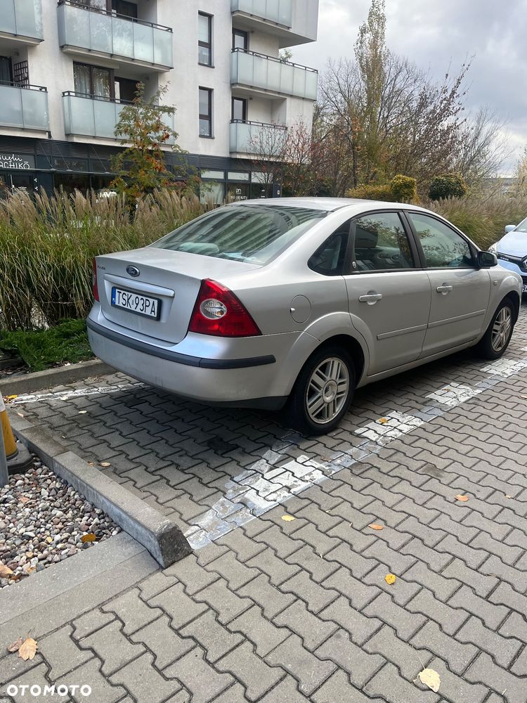 Ford Focus 1.6 TDCi Ghia - 3