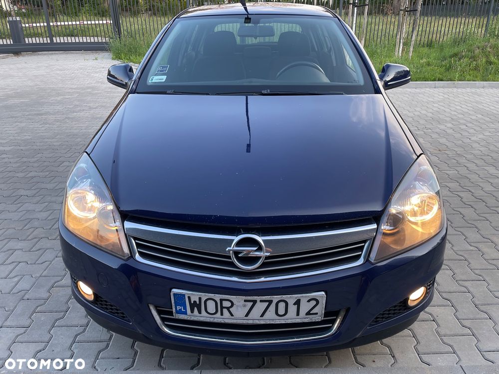 Opel Astra 1.6 Enjoy - 26