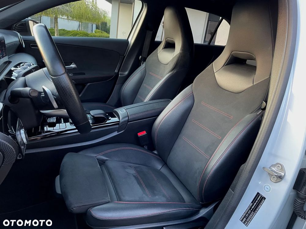 Mercedes-Benz Klasa A 250 7G-DCT AMG Line - 9