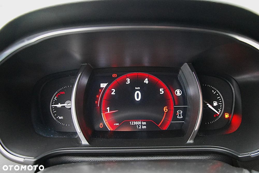 Renault Megane 1.3 TCe FAP Limited EDC - 25