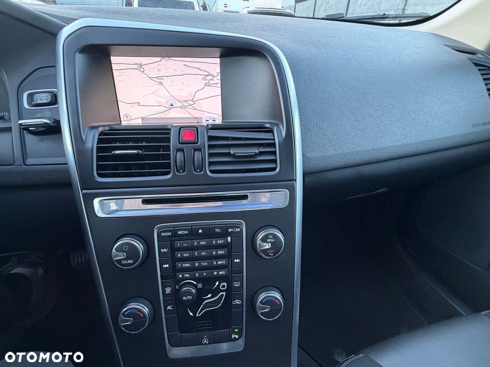 Volvo XC 60 DRIVe Momentum - 9