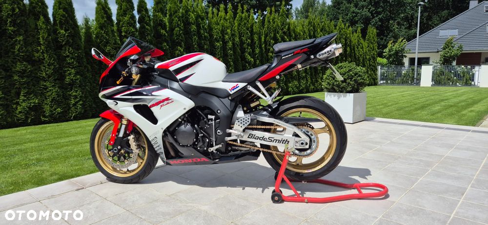 Honda CBR - 3