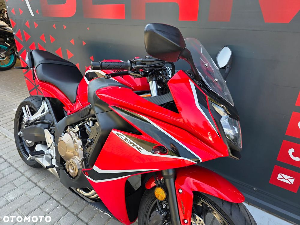 Honda CBR - 23