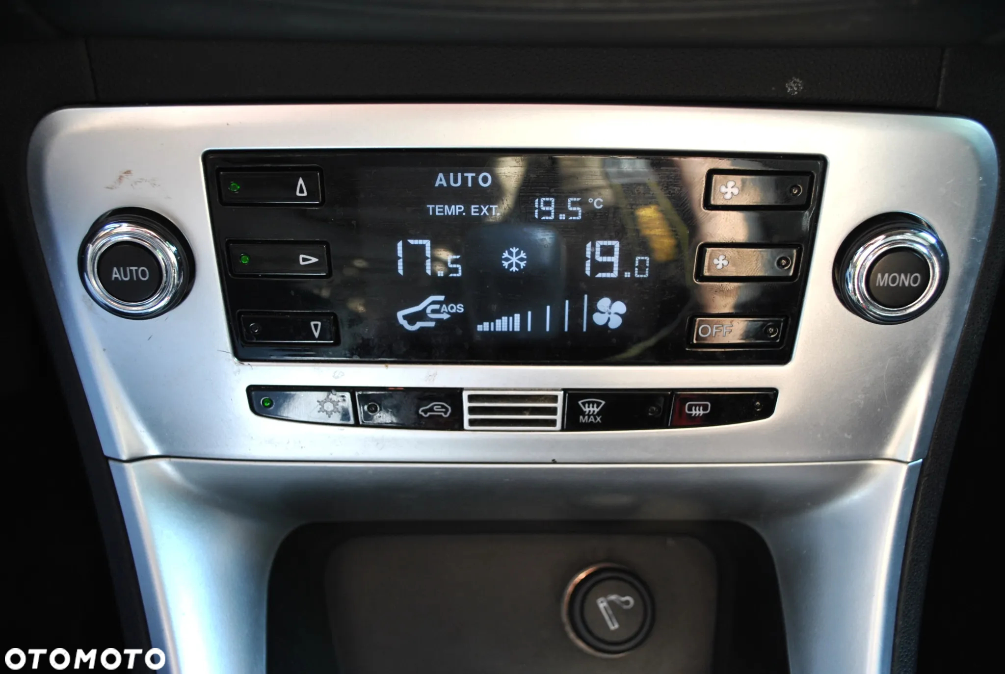 Lancia Delta 1.6 MJ Platino - 17