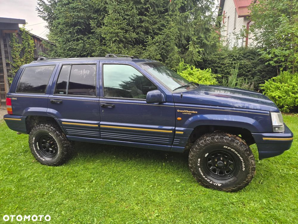 Jeep Grand Cherokee - 1