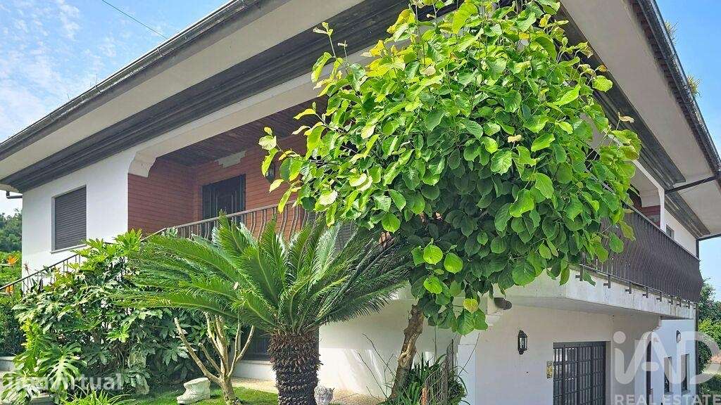 Moradia isolada T4 em Oliveira de Azeméis, Santiago de Riba-Ul, Ul, Ma - Grande imagem: 2/31