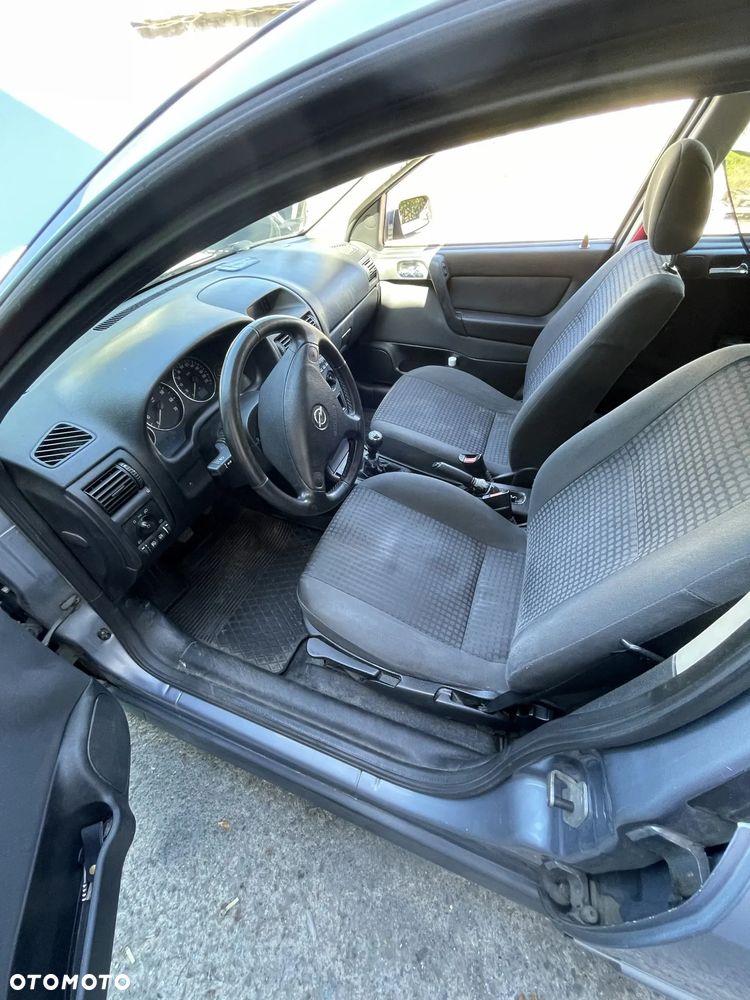 Opel Astra - 4