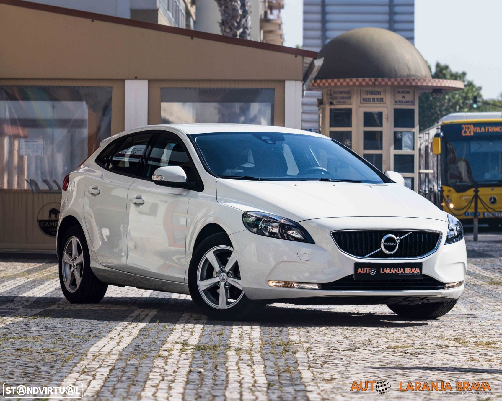 Volvo V40 2.0 D2 Summum Geartronic - 11