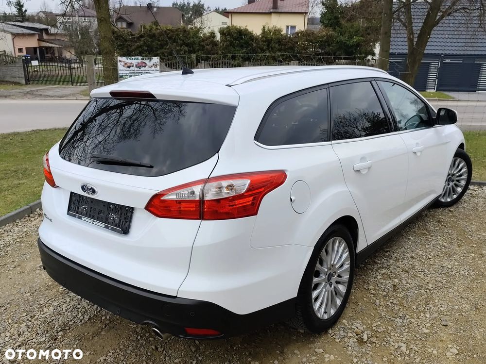 Ford Focus 2.0 TDCi DPF Titanium - 14